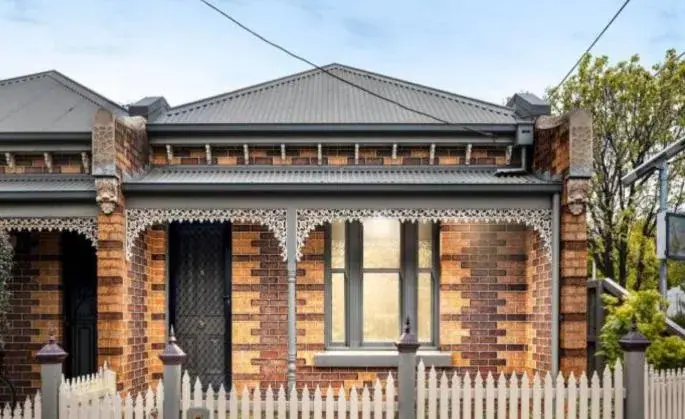 A single level home secured in Melbourne