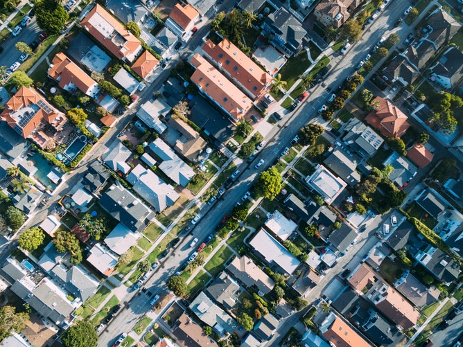 8 signs your area’s property prices are about to drop